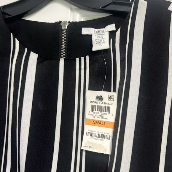 BAR III - Shorts Romper - BRAND NEW - Black and White - Size Small - Picture 3 of 4